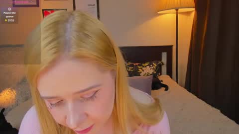 Lav online show from May 8, 6:24 pm