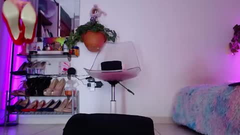 Cristina online show from February 27, 12:25 am