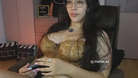 Mara online show from March 31, 12:11 am