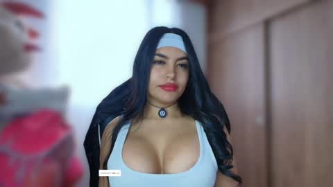 Layla online show from April 21, 9:44 pm