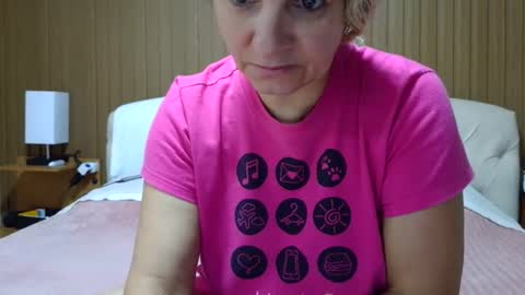 kelly online show from March 29, 2:57 am