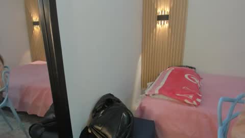 LaylaEmber online show from January 15, 12:47 pm