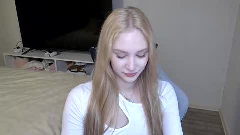 LaylaPretty001 online show from March 16, 5:32 am