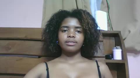 lea96546 online show from April 18, 7:07 pm