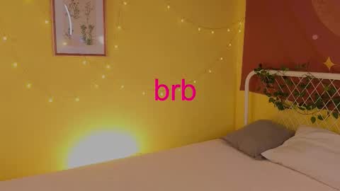 Lea online show from November 28, 7:32 pm