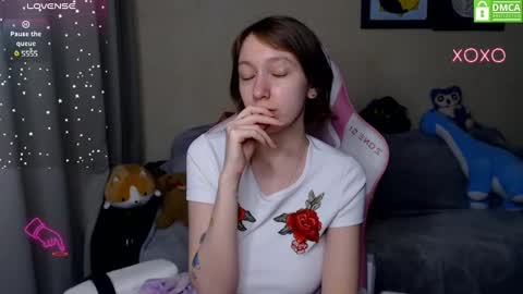 Snapshot of leah__gotty chatting on January 11, 7:27 pm Leah  Gotty online show from January 11, 7:27 pm