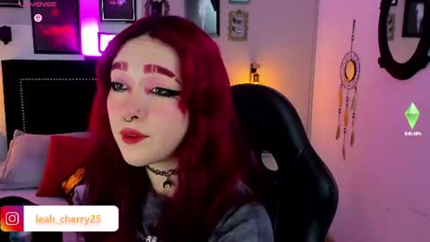 Leah online show from June 15, 7:50 pm