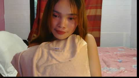 leah_fucker online show from July 8, 7:34 am
