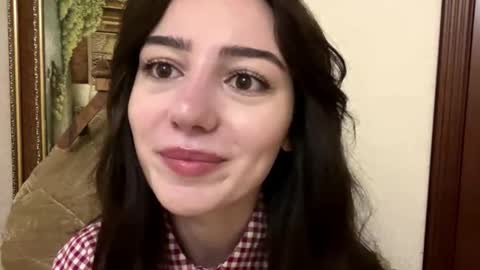 Snapshot of leahduran chatting on October 21, 4:43 pm Amity online show from October 21, 4:43 pm