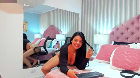 Leah Fontana online show from January 29, 3:37 pm