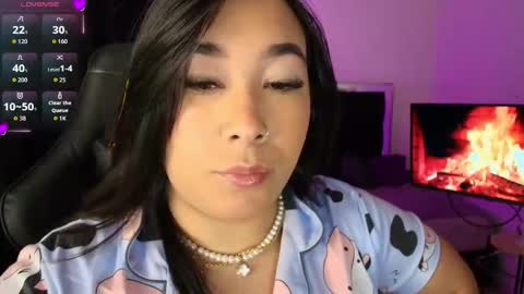 leah online show from November 2, 8:03 am