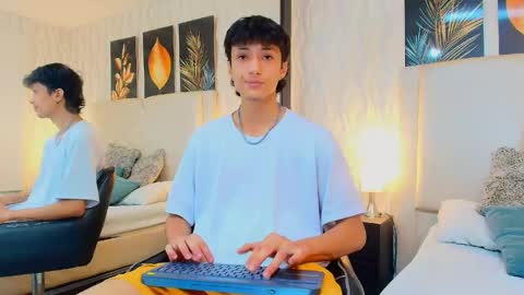 Lean online show from April 27, 3:31 pm