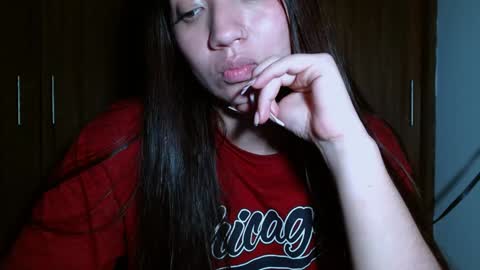 Snapshot of leanaalhub chatting on December 12, 10:45 am leanaalhub online show from December 12, 10:45 am