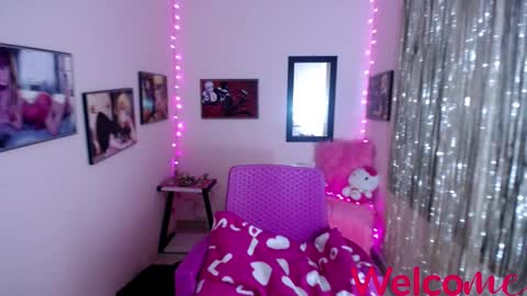 Leandra online show from February 28, 11:36 am