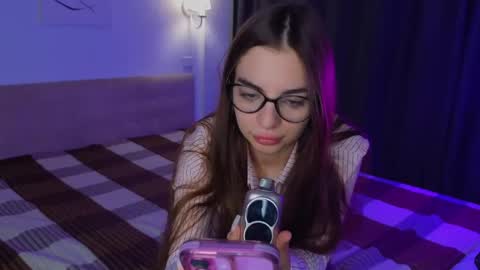 Sophie online show from June 5, 7:19 pm