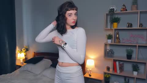 leanmcravin online show from November 12, 7:32 am