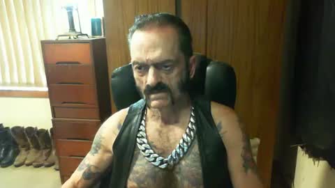 leathergreaser online show from February 21, 12:16 am