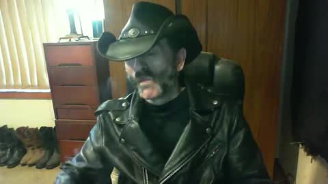 leathergreaser online show from September 21, 8:35 pm