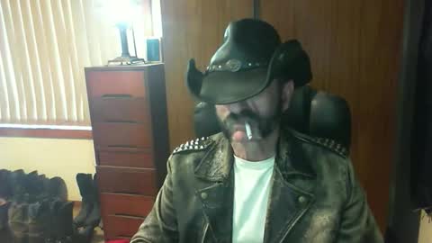 leathergreaser online show from May 24, 11:00 pm