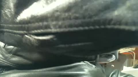 Leathermotocross online show from December 15, 6:59 pm