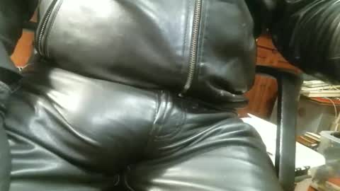 Leathermotocross online show from November 14, 5:48 pm