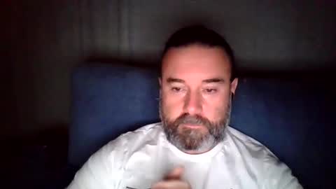 lecheare28 online show from November 18, 6:22 pm