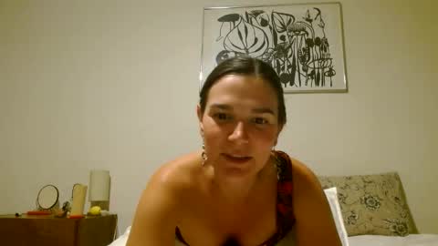 leela luna online show from June 5, 3:24 am