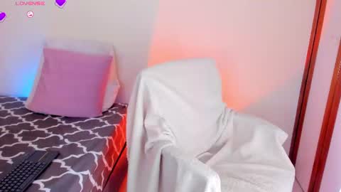 Leena online show from June 11, 12:32 am