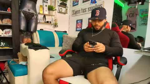 leenar_key online show from February 1, 1:24 am