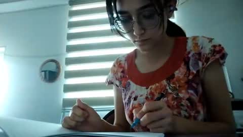 Sara online show from July 29, 9:42 am