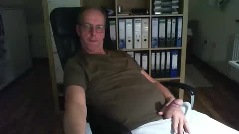 Snapshot of lefti27 chatting on October 22, 5:47 pm Dave online show from October 22, 5:47 pm