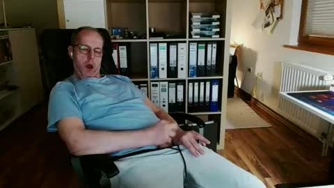 Dave online show from April 12, 9:19 pm