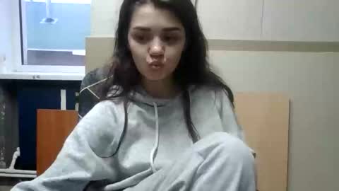 Liya online show from April 13, 3:16 pm