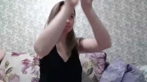 leggywily25 online show from February 3, 6:40 am