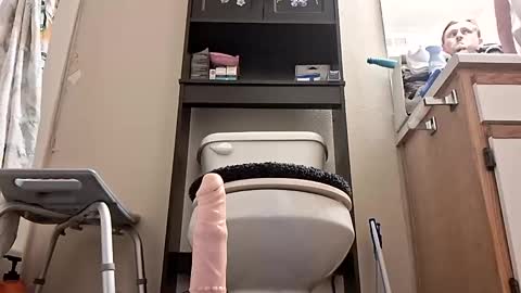 leglovefun118 online show from November 14, 8:55 pm