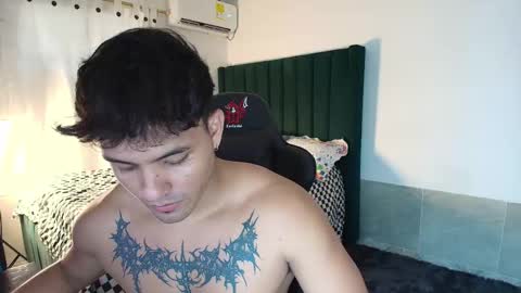 Snapshot of lei_77 chatting on October 15, 6:53 pm Lei online show from October 15, 6:53 pm