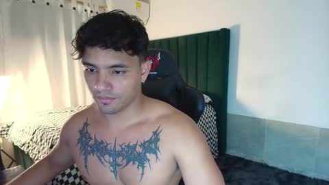 Snapshot of lei_77 chatting on October 16, 10:41 pm Lei online show from October 16, 10:41 pm