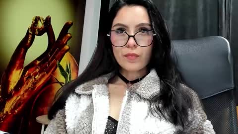 leia_cooper online show from December 16, 12:00 pm