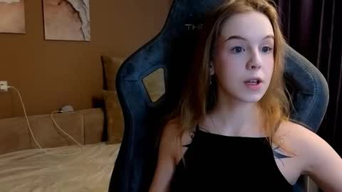 Leia online show from March 22, 2:21 pm