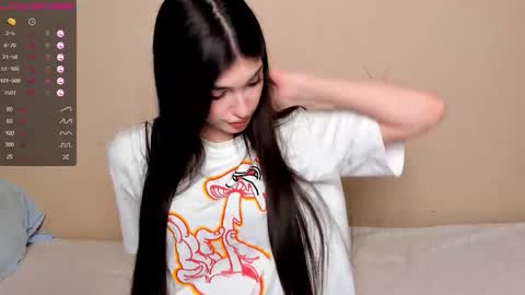 Leila online show from March 6, 4:17 pm