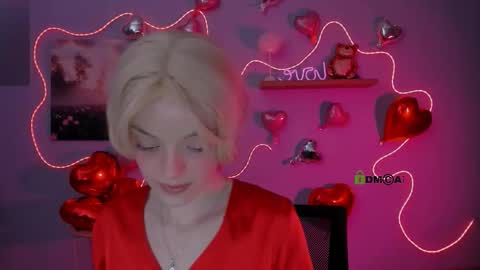 leila_viper_ online show from February 14, 9:50 pm