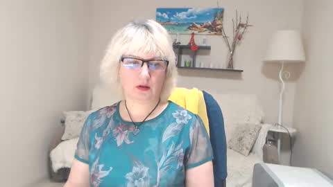 Leila Kinky online show from March 12, 4:41 am