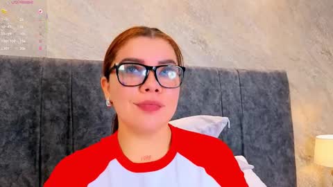 leilapons online show from March 3, 5:42 pm