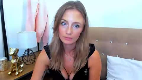 lena_sexi online show from September 21, 6:34 pm