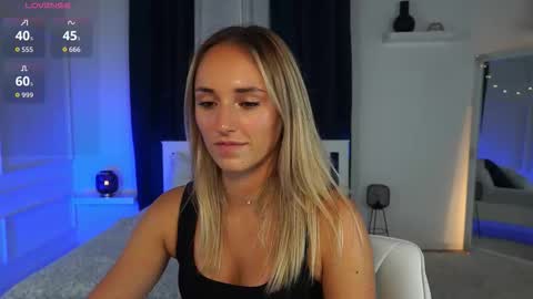 Lena online show from November 4, 3:35 pm