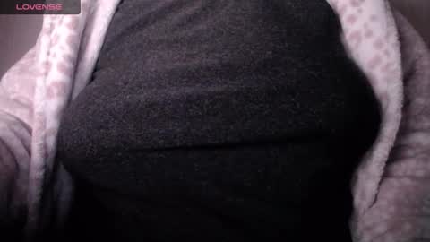 lenagolden online show from February 12, 1:26 pm