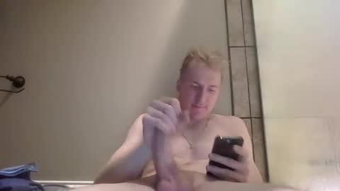 lenewton2004 online show from December 2, 12:31 am