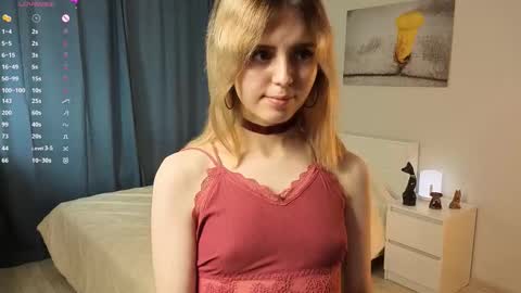 Snapshot of lenexo chatting on September 25, 10:11 am Earlene online show from September 25, 10:11 am
