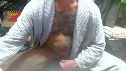 HoleStretcher online show from April 16, 2:44 am