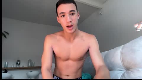 leo online show from February 19, 6:51 pm